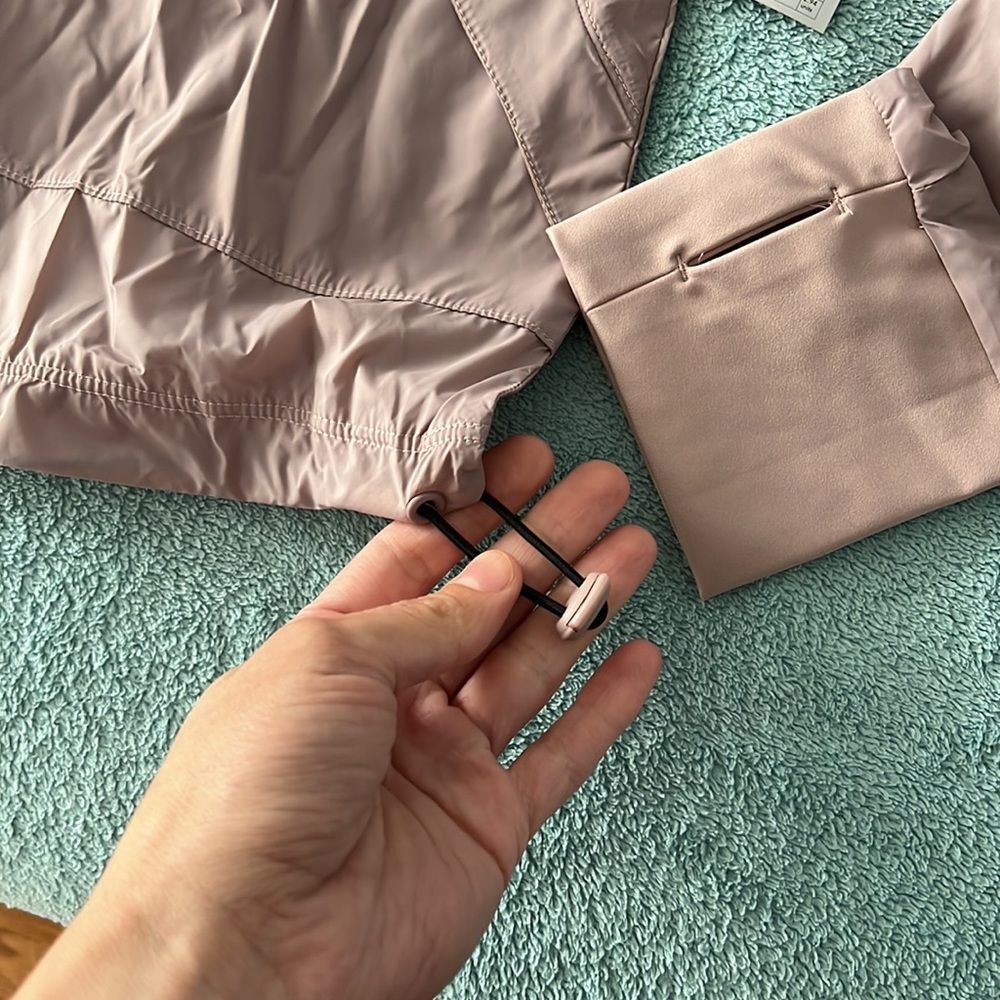 Windbreaker - Picture 5 of 13
